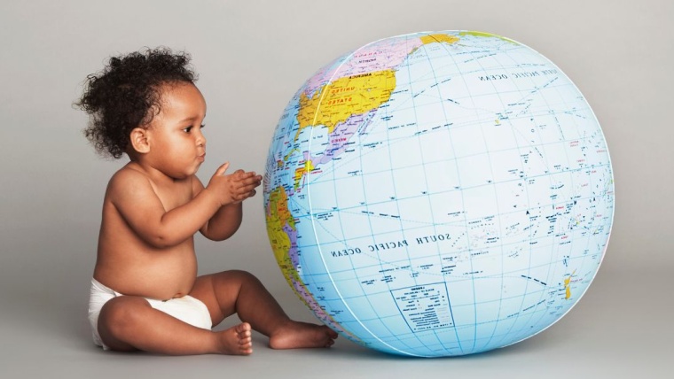 Occuper son bébé de 1 an : quelques idées originales