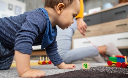 Crèche ou nounou : quelle est la meilleure option à choisir ?