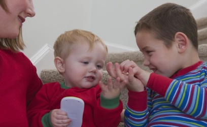 Le langage chez le bébé : comment favoriser son développement ?