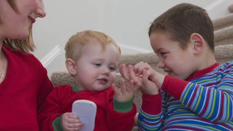 Le langage chez le bébé : comment favoriser son développement ?